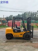 出售25年3月份购买的杭叉3.5吨叉车一辆