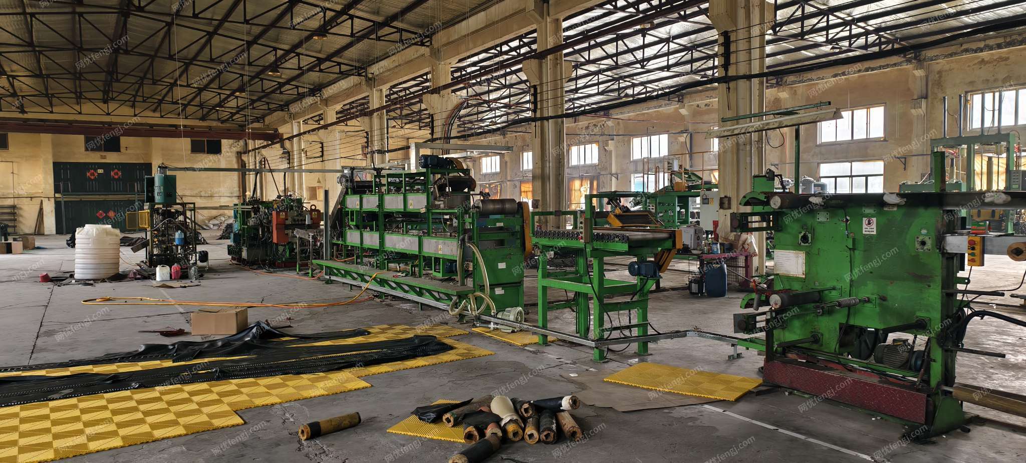 二手?jǐn)D出機(jī)回收