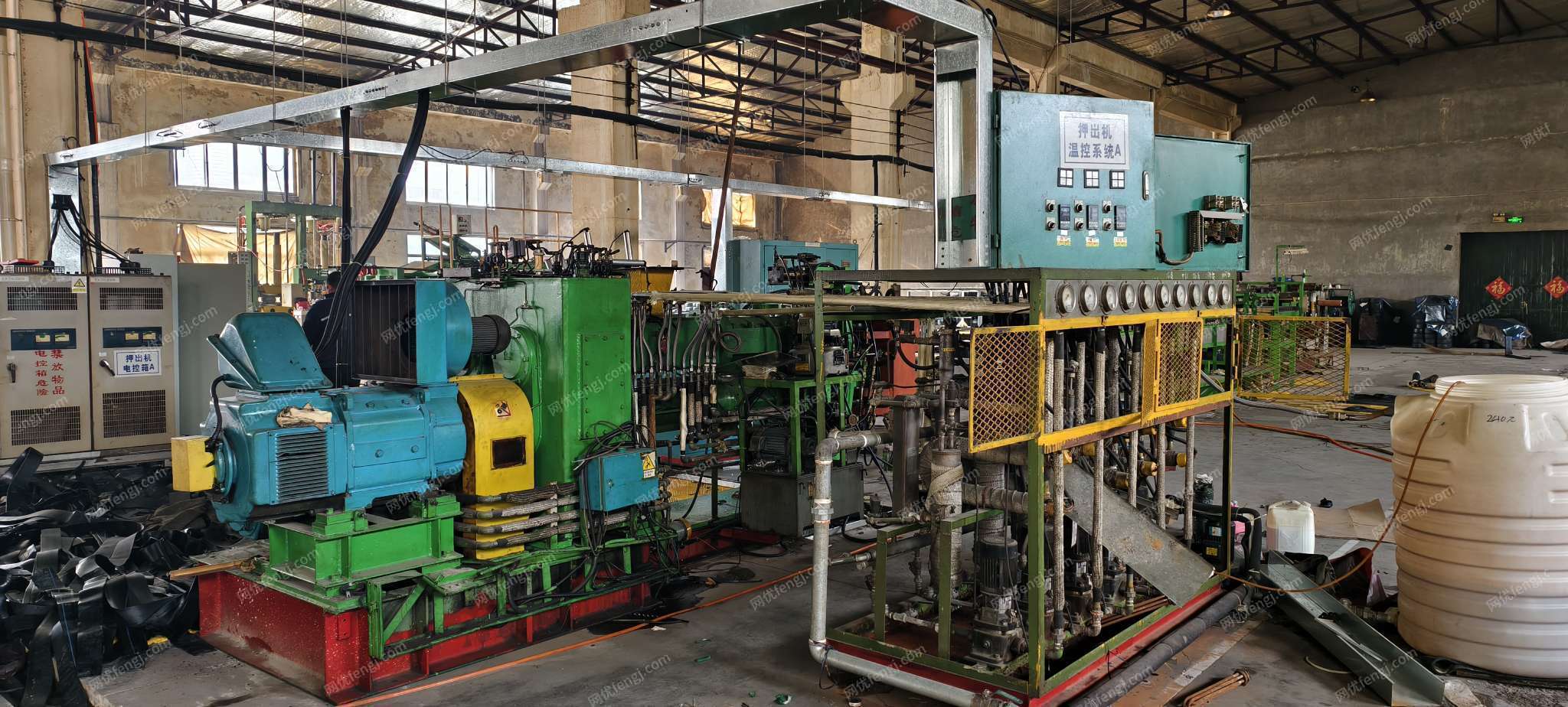 二手?jǐn)D出機(jī)回收