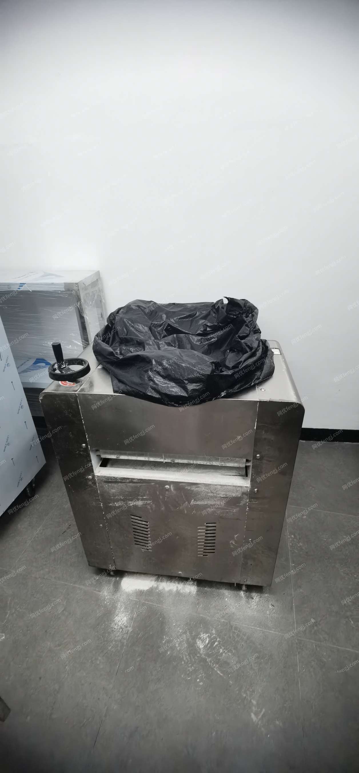 2折转让包子铺制作设备