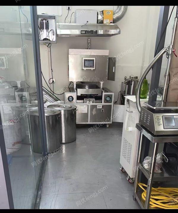 转一台智能榨油机