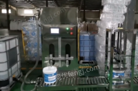 湖北武汉防冻液半自动灌装压盖一体机出售