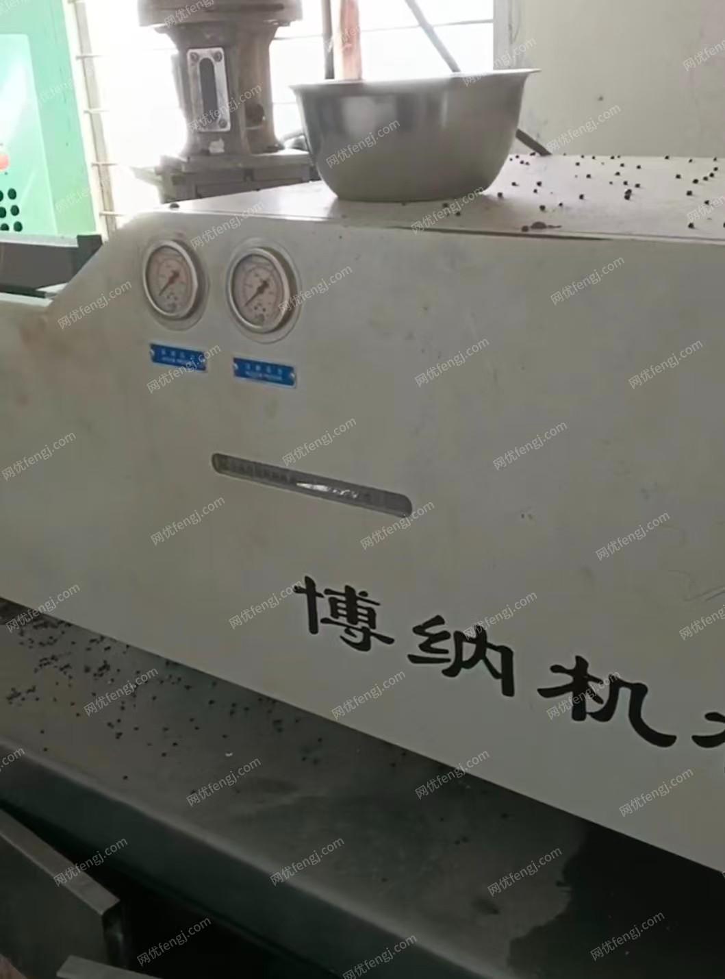 出售9台在位用的注塑机