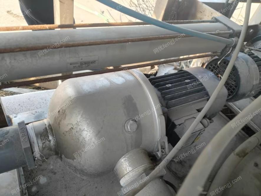 河北唐山出售十吨净水设备和流水线灌装机