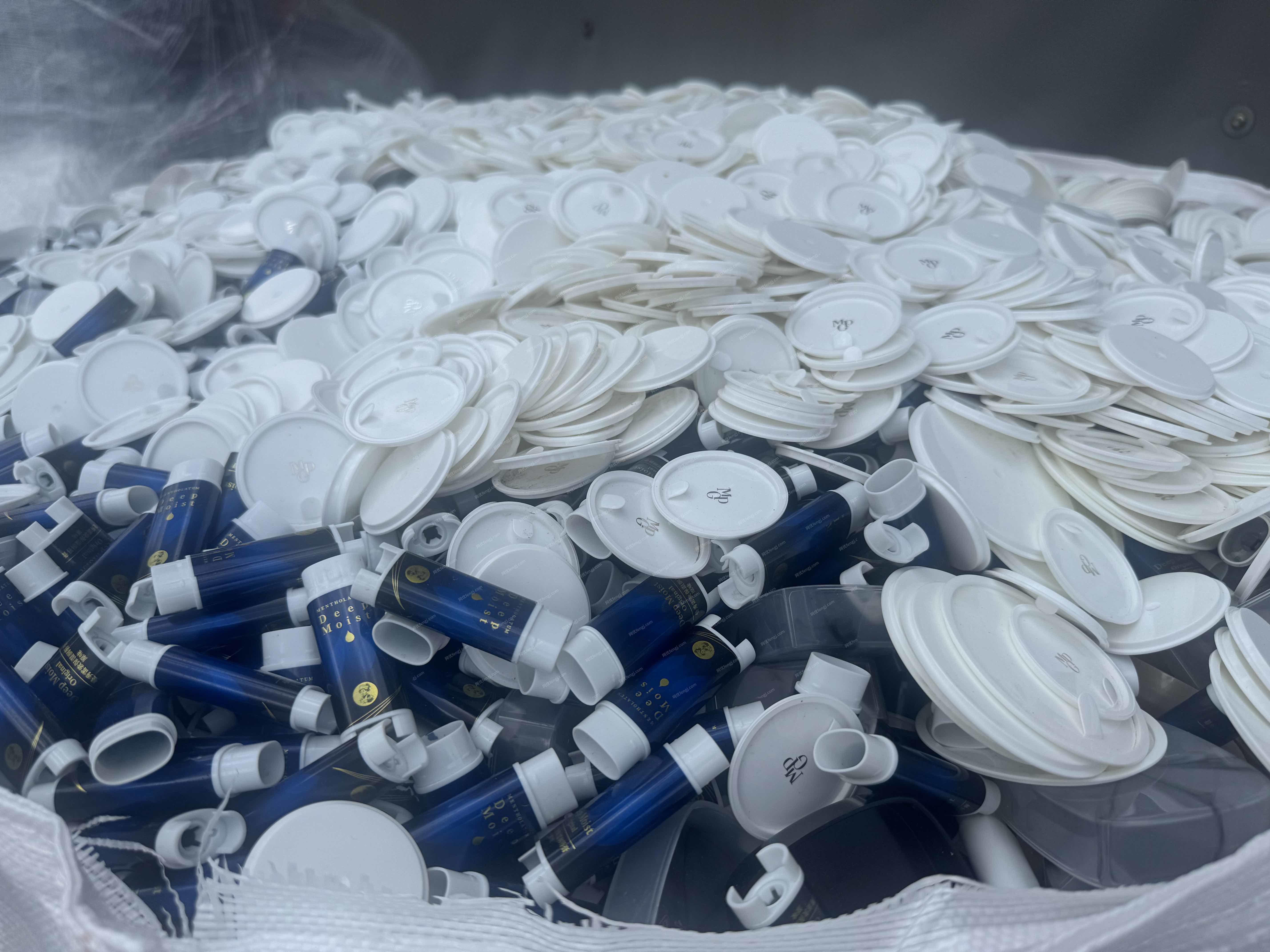 30吨废塑料瓶处理