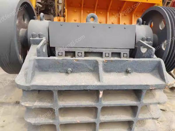 250*1000细破机，带电机.皮带轮，皮带，全套