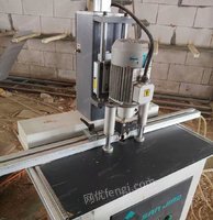 出售一台单头铰链机.