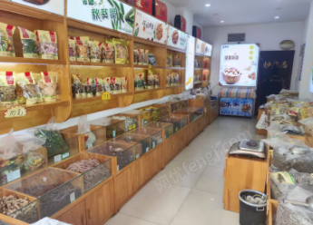 河南焦作干果货架,炒货展示柜,实木货架等设备整体出售