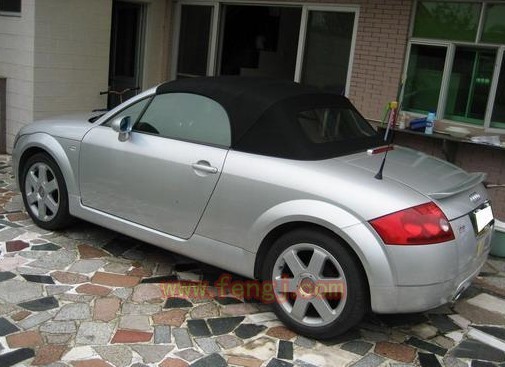 Selling second-hand imported cars