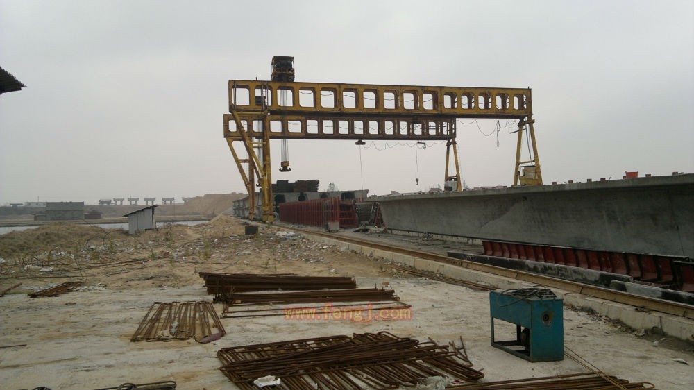 二手龙门吊出售