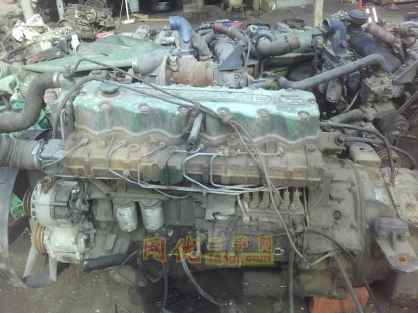 Selling second-hand tin diesel engines