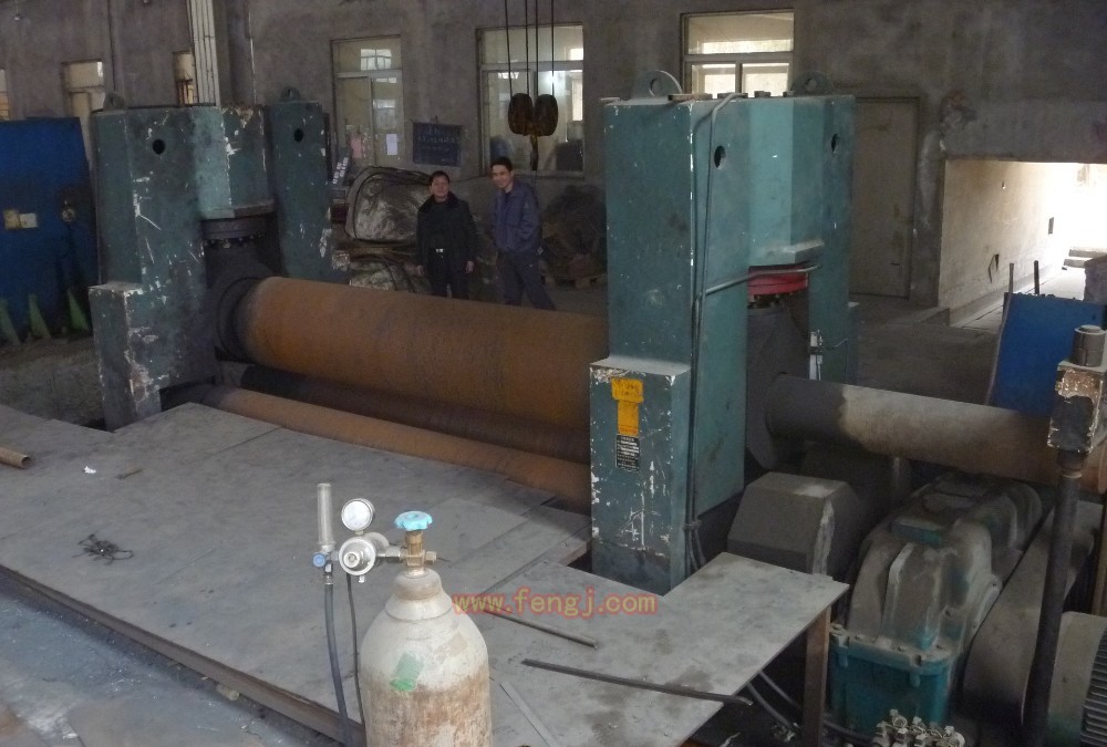 二手卷板机出售