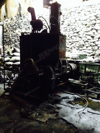 二手立式注塑机出售