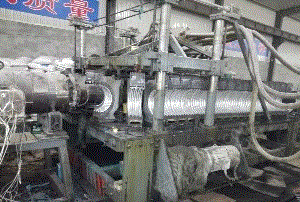 二手?jǐn)D出片材機(jī)出售