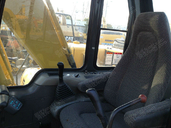 出售二手挖掘机小松120-6 2011-6