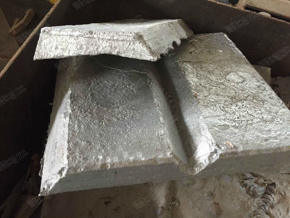 出售大量金属锌150t