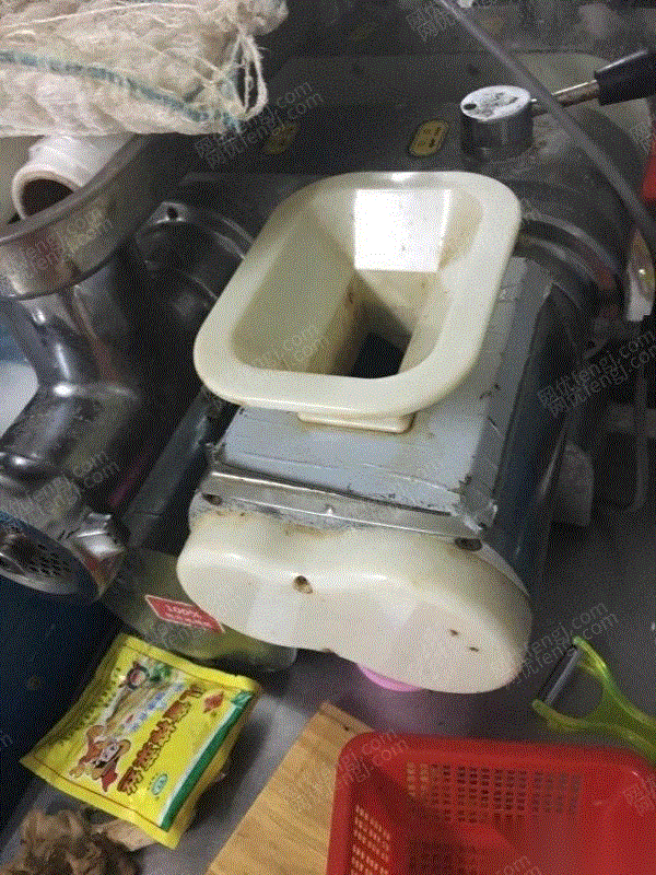 二手肉制品加工设备出售