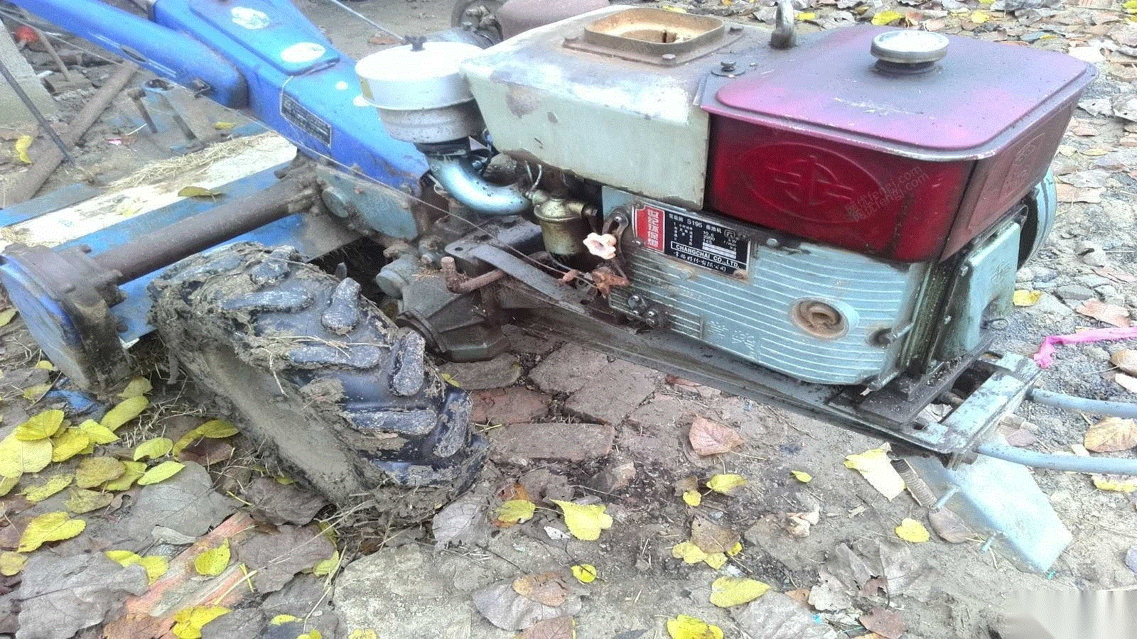 二手拖拉机出售