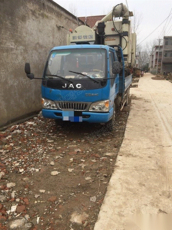 收割机拖车一起出售