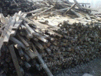 高价回收工地废旧木方.废旧木材