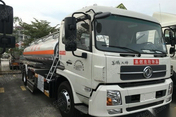 东莞永强牌10吨油罐车代运油品