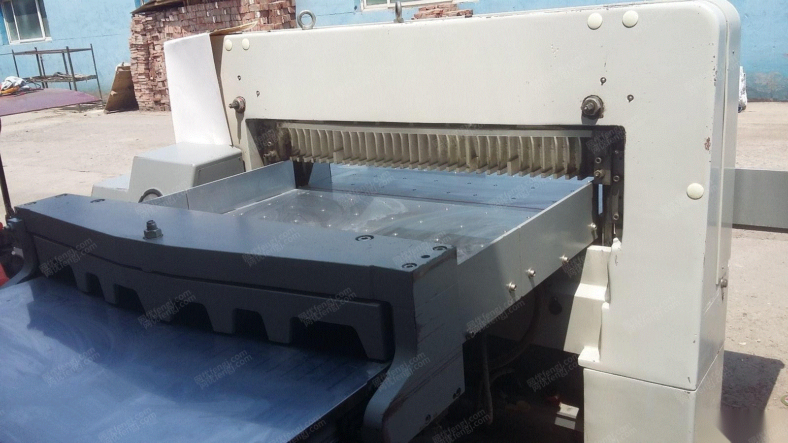 处理1370申威达程控切纸机,国望,华岳1300程控切纸机等