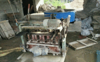 转让全套水泥砖机设备 制砖机 搅拌机 放砖模板全套