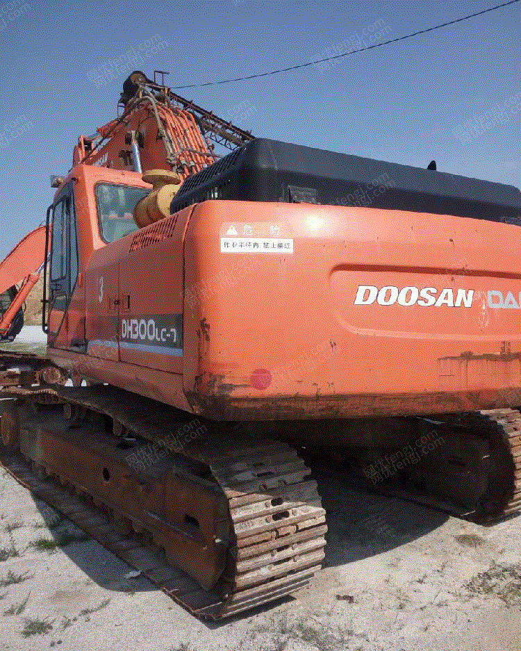 出售二手挖掘机大宇300挖掘机