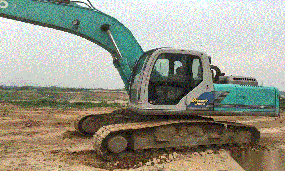 个人出售神钢230-6挖掘机