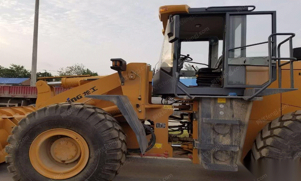 低价转让个人一手龙工855d岩石王装载机