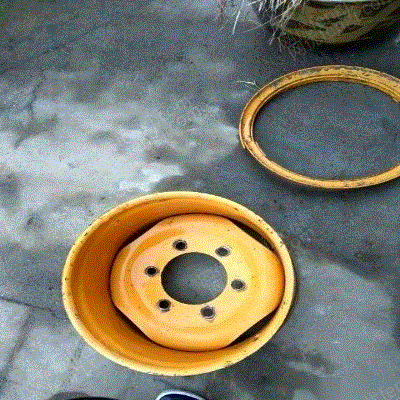 工程机械备件转让