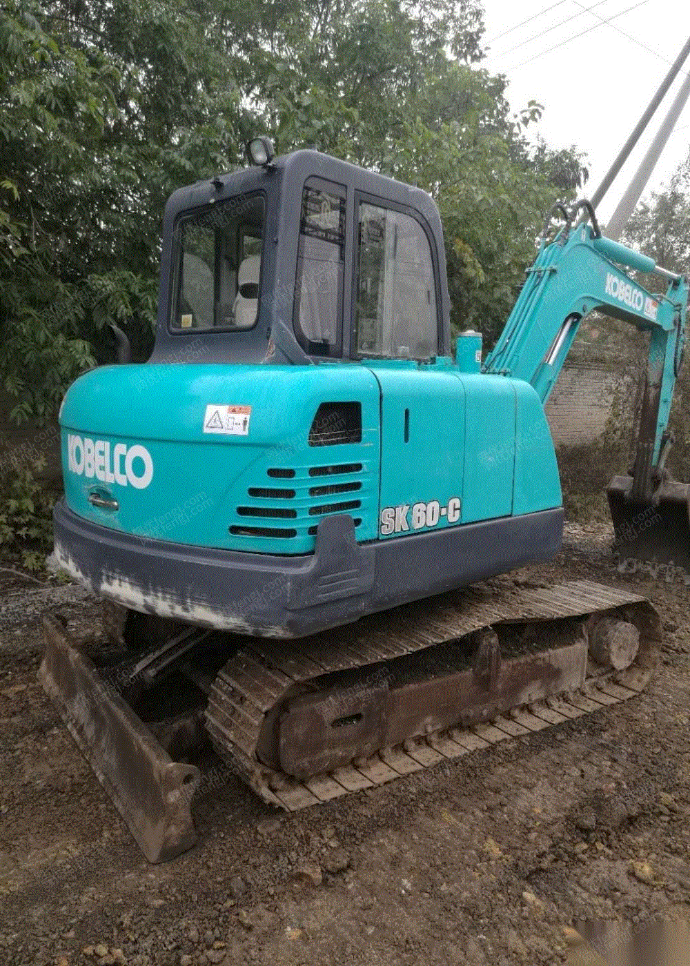 神钢sk60-c挖掘机(转让个人一手神钢60)