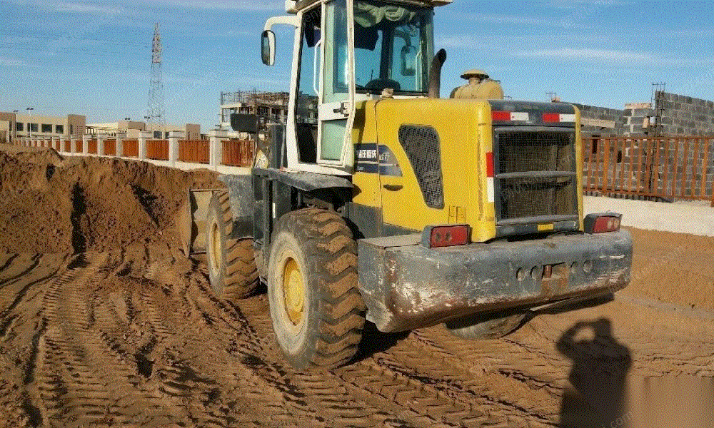 自家用的,福田雷沃30铲车出售