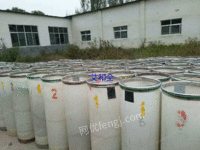 出售40X110棉条桶400个下面带万向轮桶子很新，