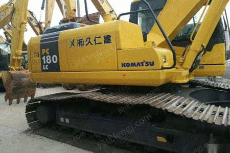 小松pw180-7挖掘机(进口小松180)