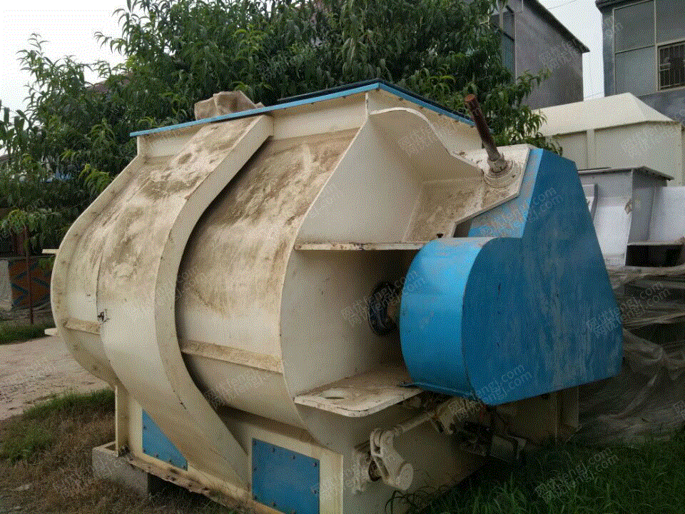 二手成型设备出售