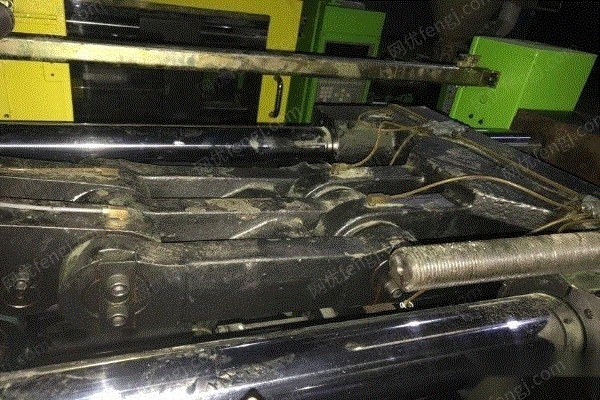 出售13年凯迪威注塑机160t变量泵6台