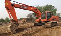 斗山dh220lc-9e挖掘机出售