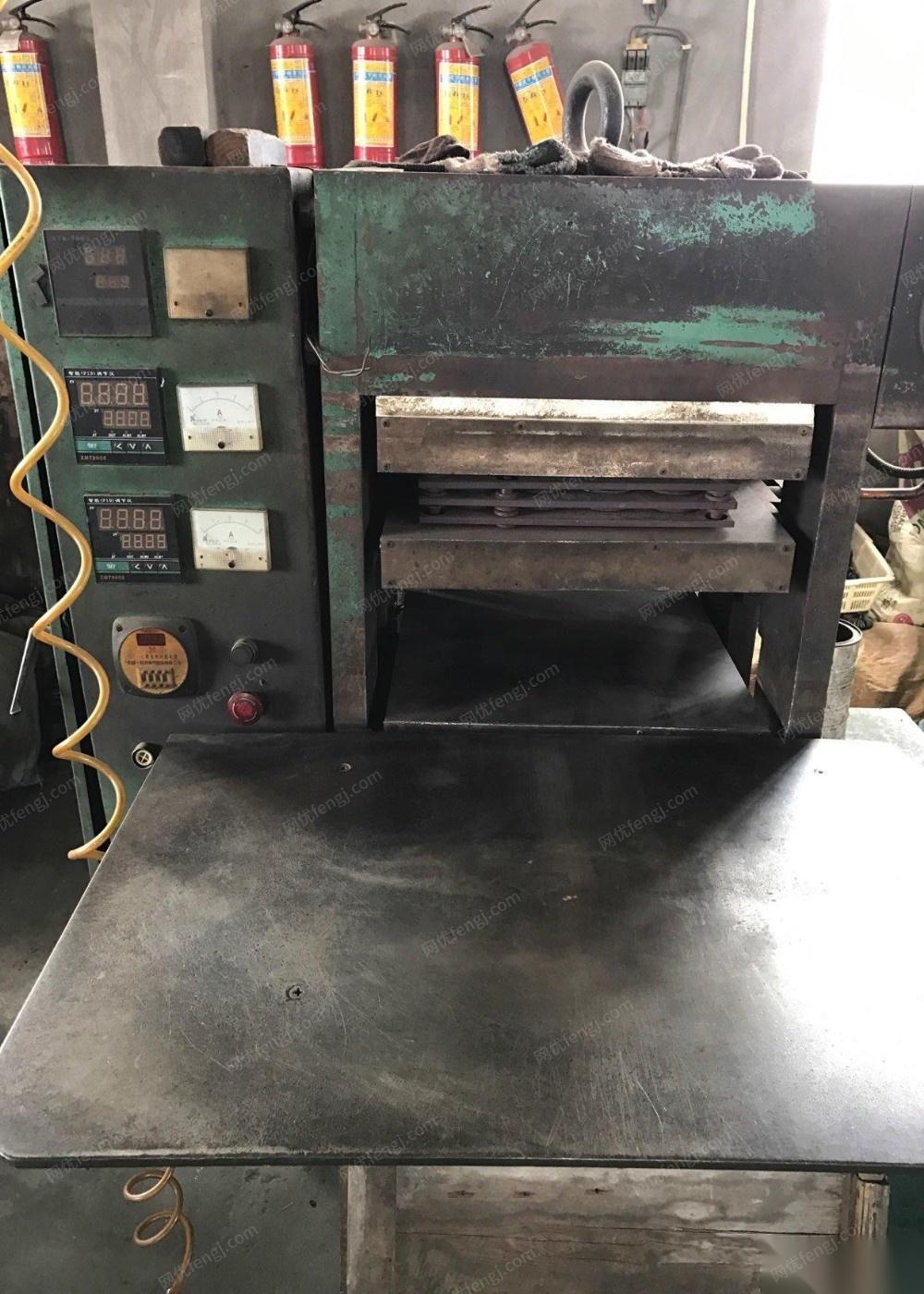 70吨橡胶硫化机出售