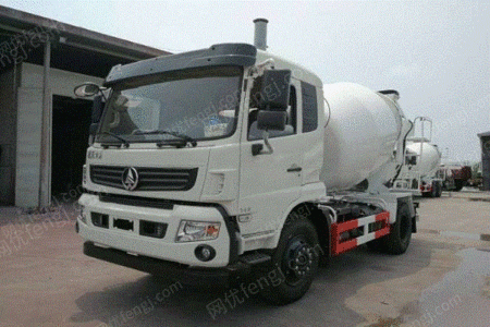 二手水泥罐车出售