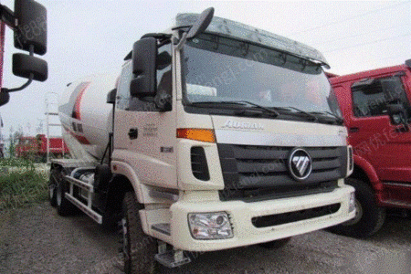 二手水泥罐车出售