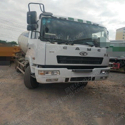 二手搅拌车出售