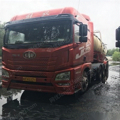 二手水泥罐车出售