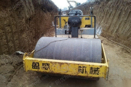 二手压路机出售