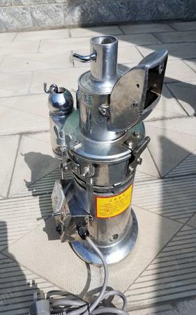 95成新大德df-15台式连续投料中药粉碎机出售