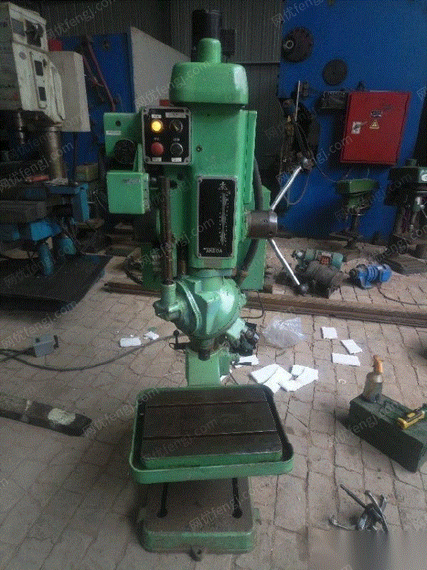 日本进口自动进刀多工位钻床出售