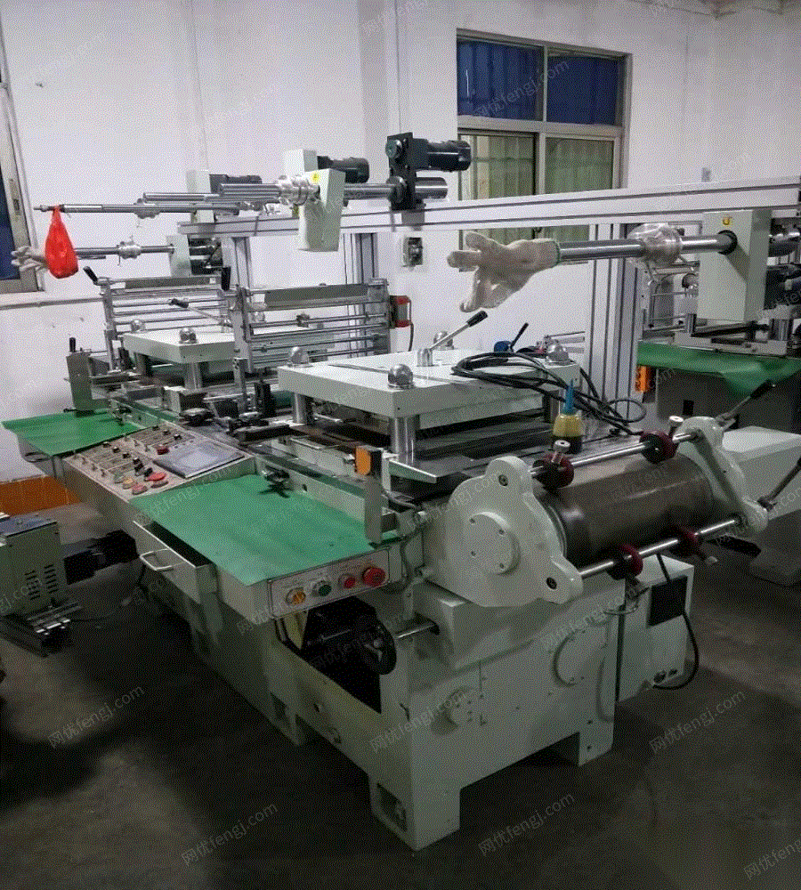 出售一台威士达350电脑双座数控模切机