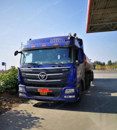 出售17年欧曼铝合金油罐车 40万元