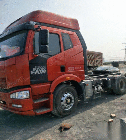 解放j6半挂车头国5可以全国提档,手续齐全车况好出售