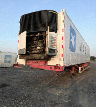 处理旧冷藏箱大凤凰机头中集底盘车况好 10万元